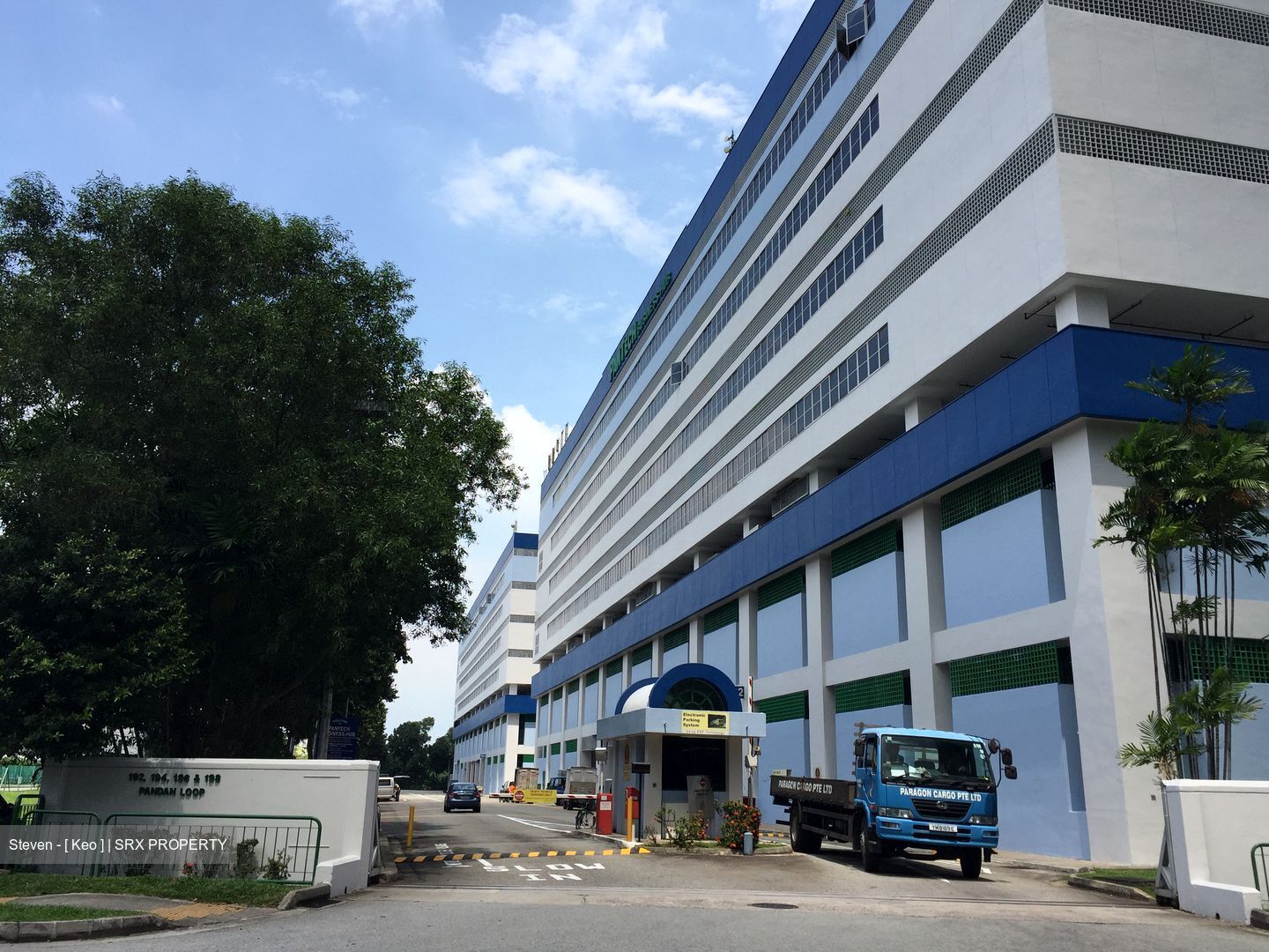 Pantech Business Hub (D5), Warehouse #606933981
